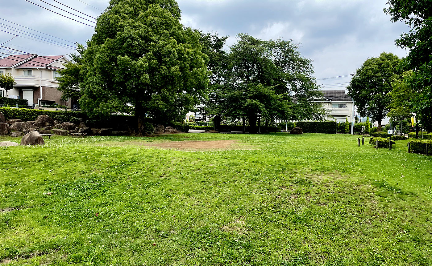 金井関山公園