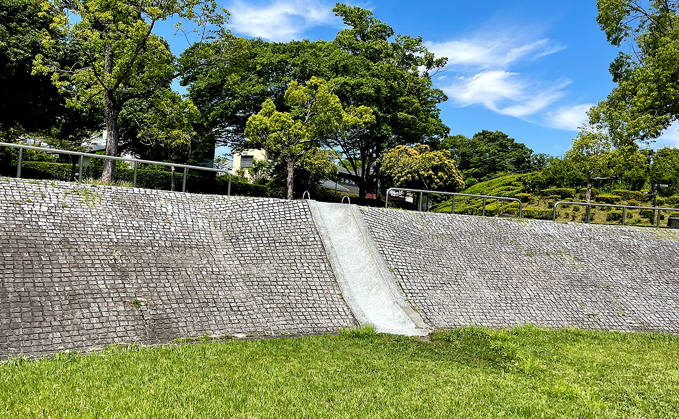 鶴牧第二公園