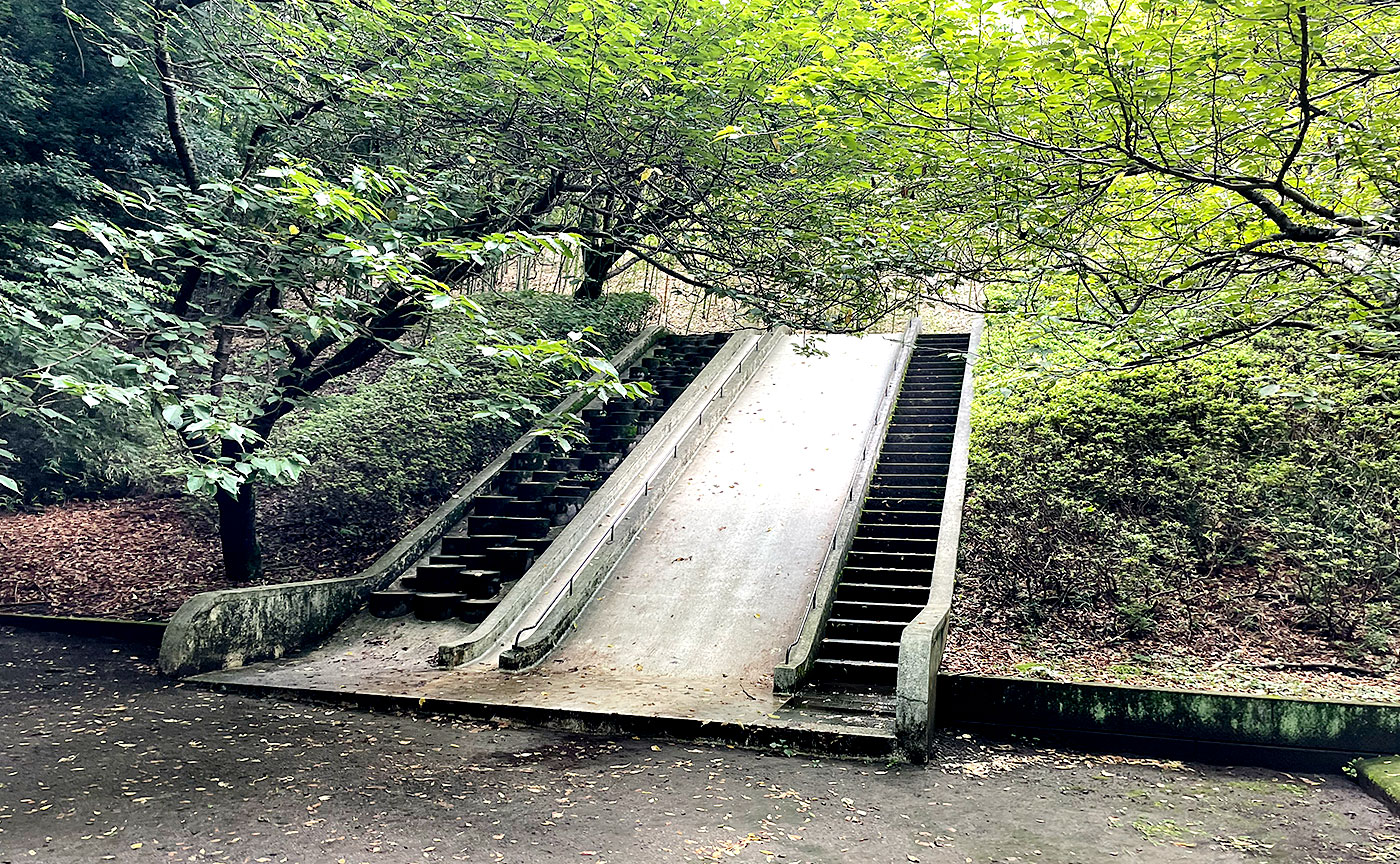 稲城中央公園