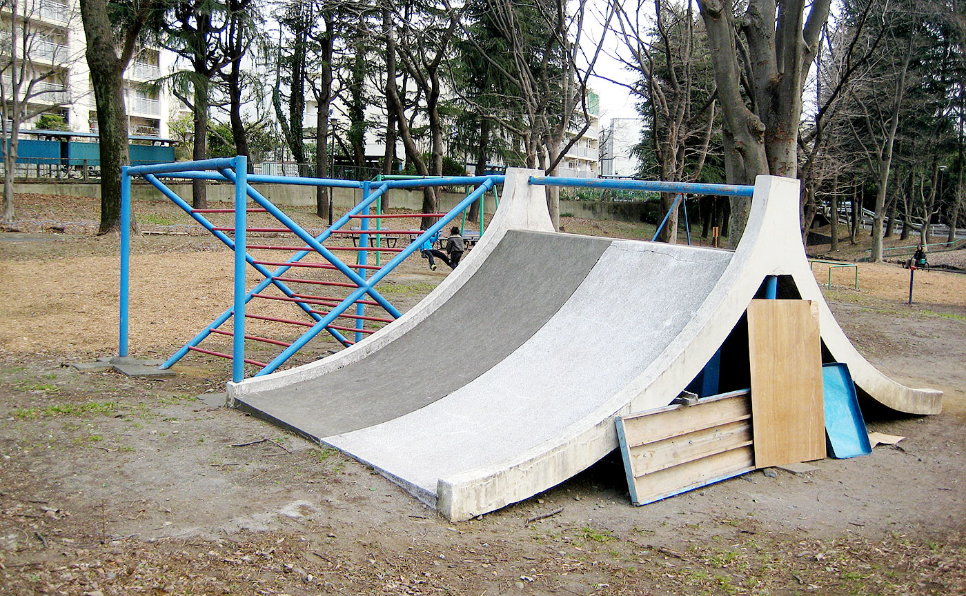 桐ヶ丘中央公園