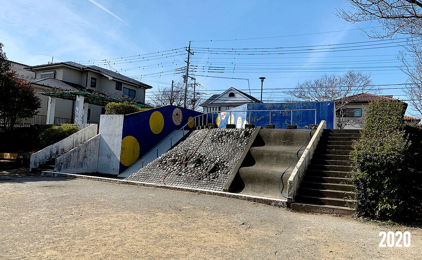 滝山台丸山公園(タイムマシン)