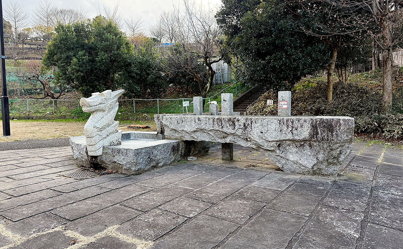 鶴牧西公園