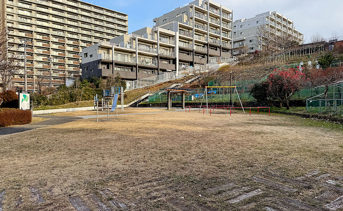 鶴牧西公園