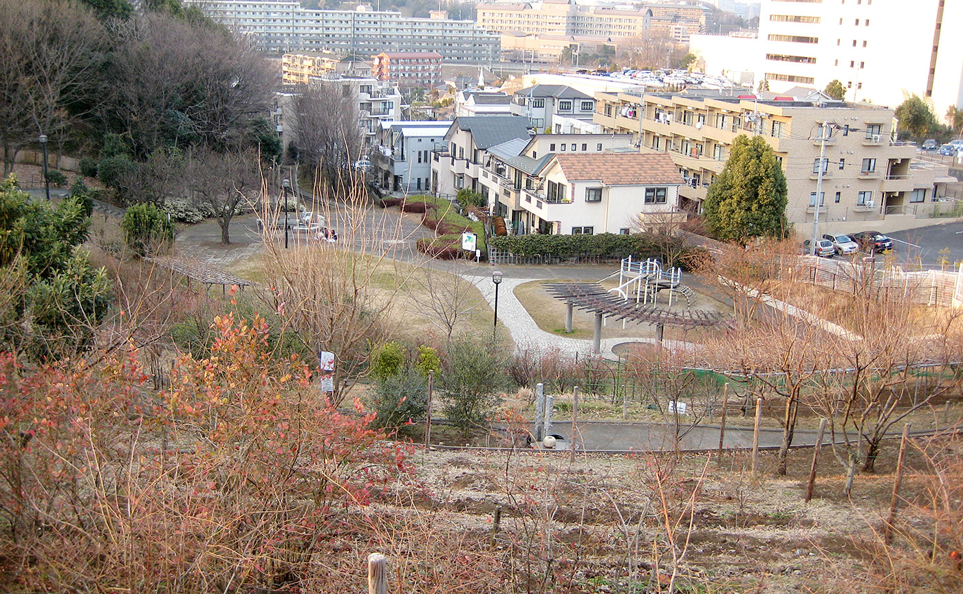 鶴牧西公園