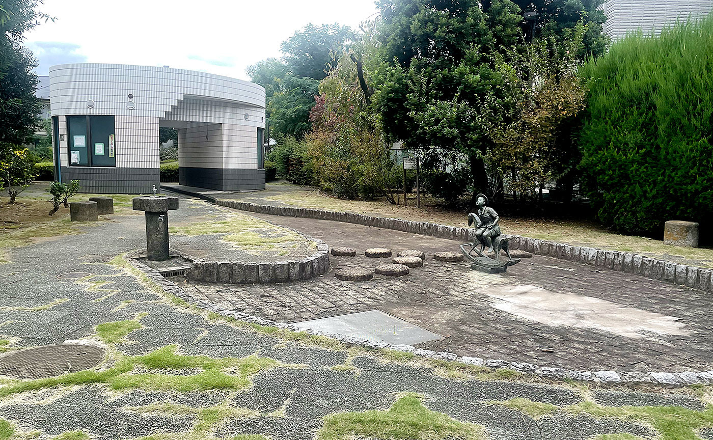 水と雲の公園