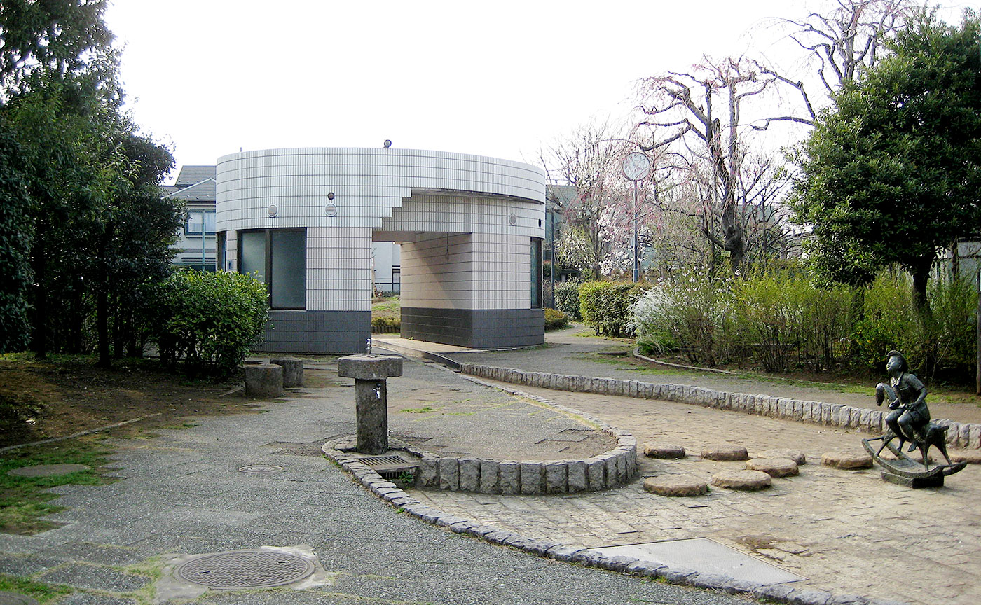 水と雲の公園